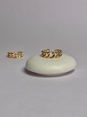 Selena Link Chain Ring