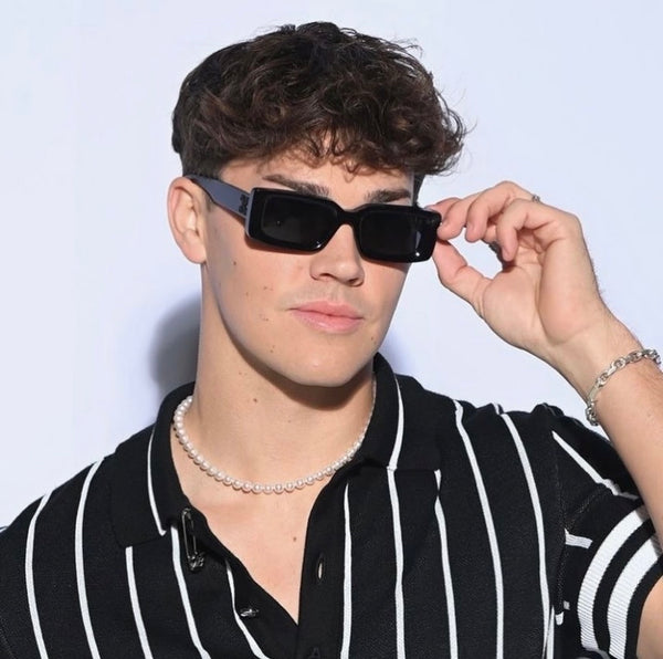 Alex Sunnies