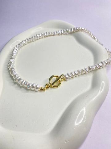 Pearl Luxe Neckpiece