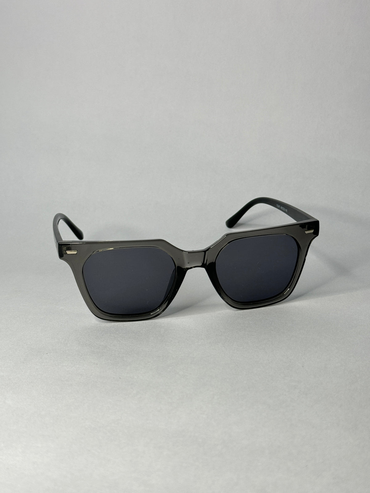 SUZY sunnies
