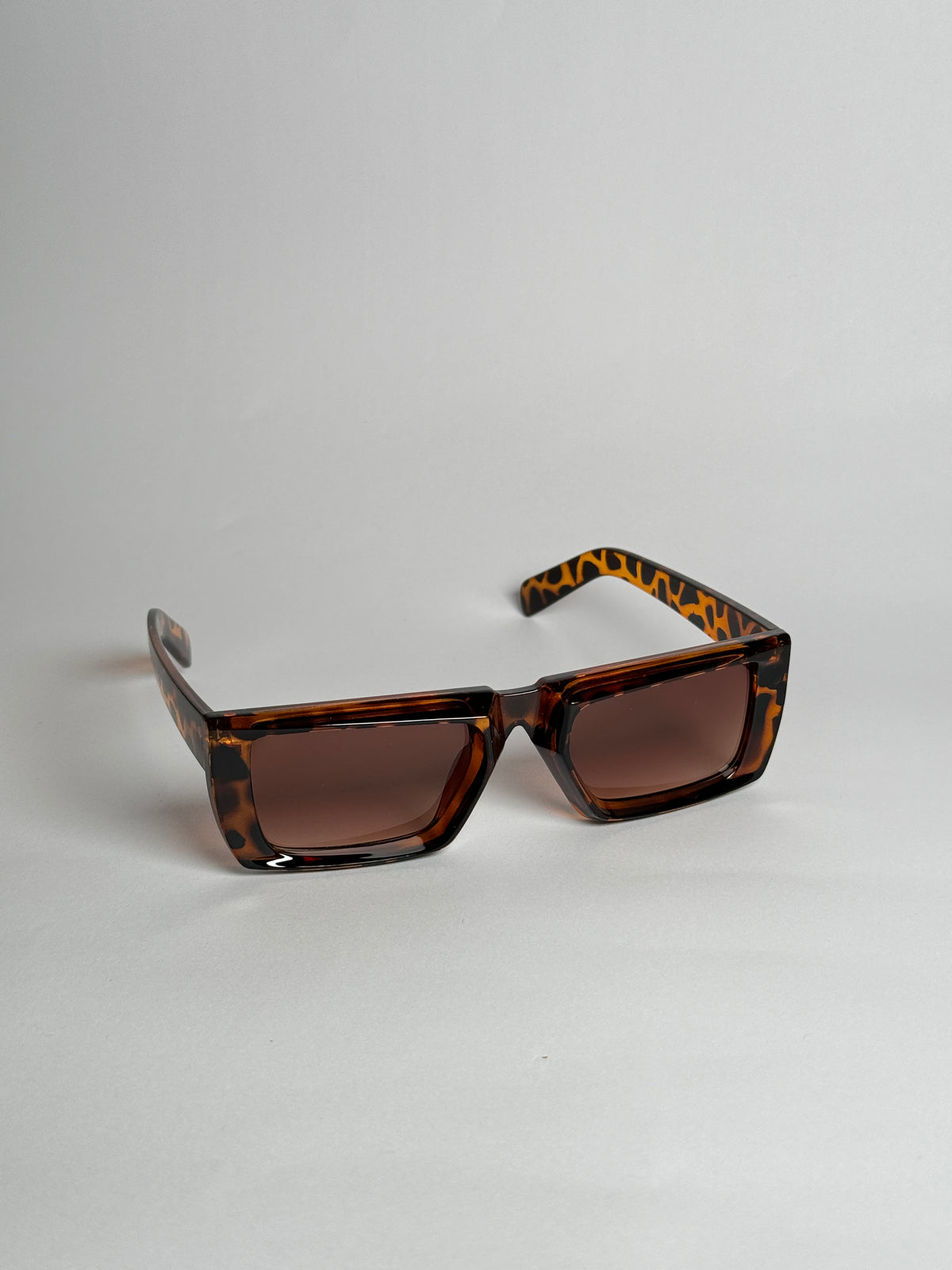 Dan Sunnies