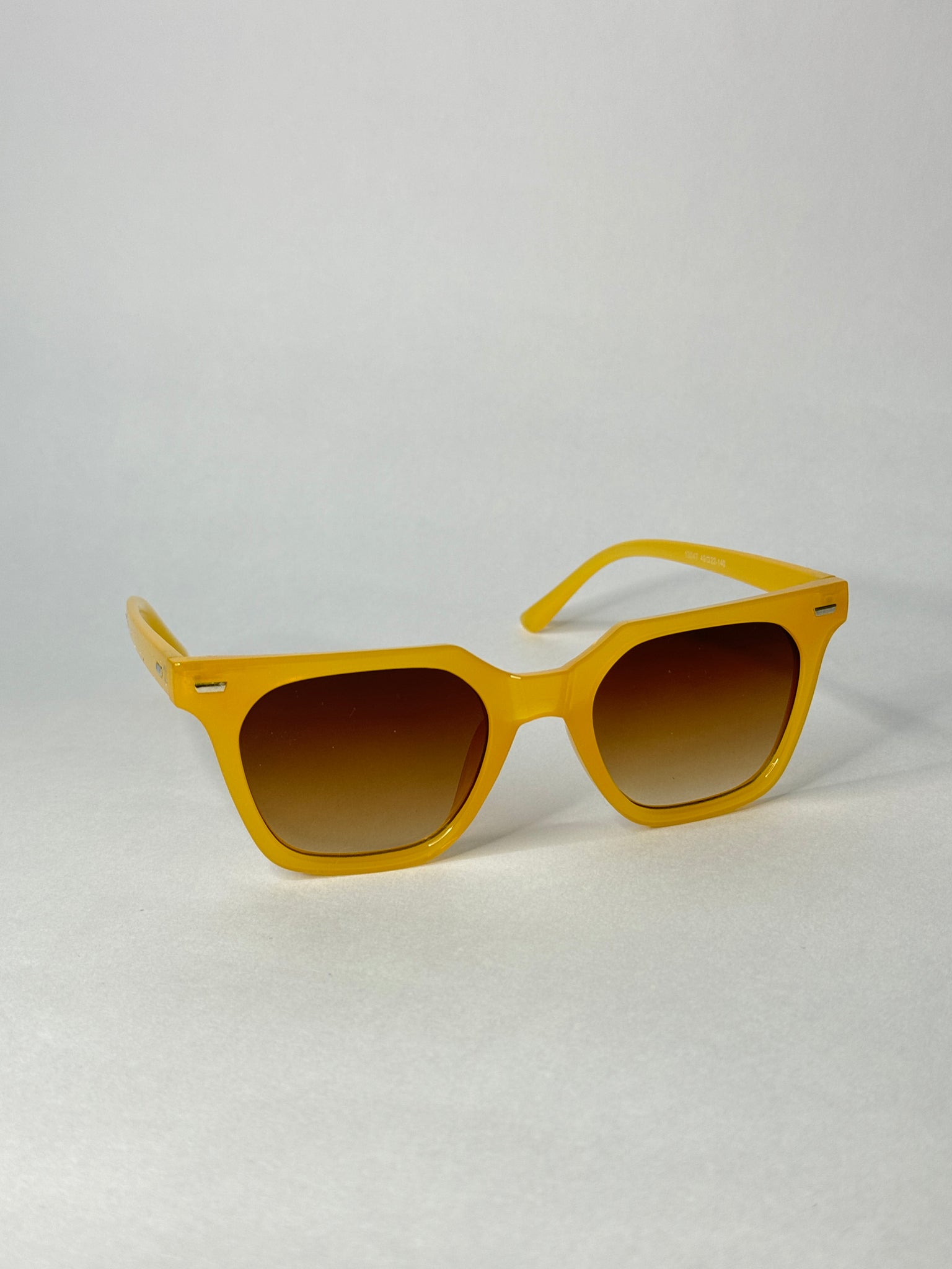 SUZY sunnies