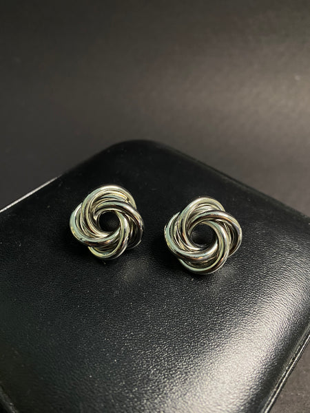 Knot Me Up Earrings Silver