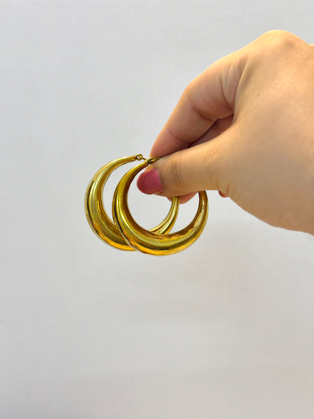 Arabella Hoops
