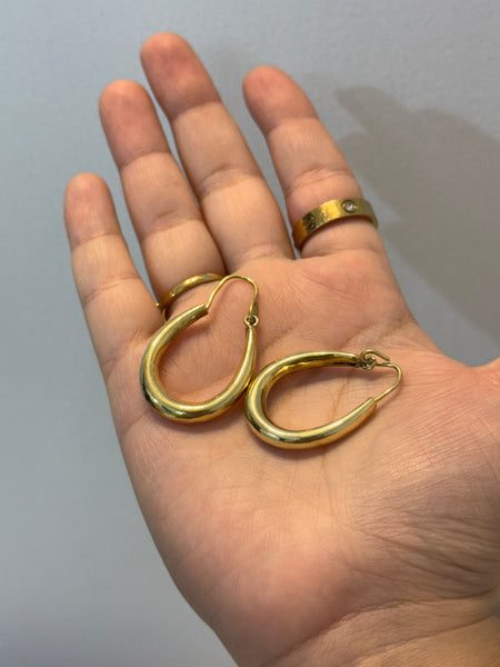 Celeste Hoops