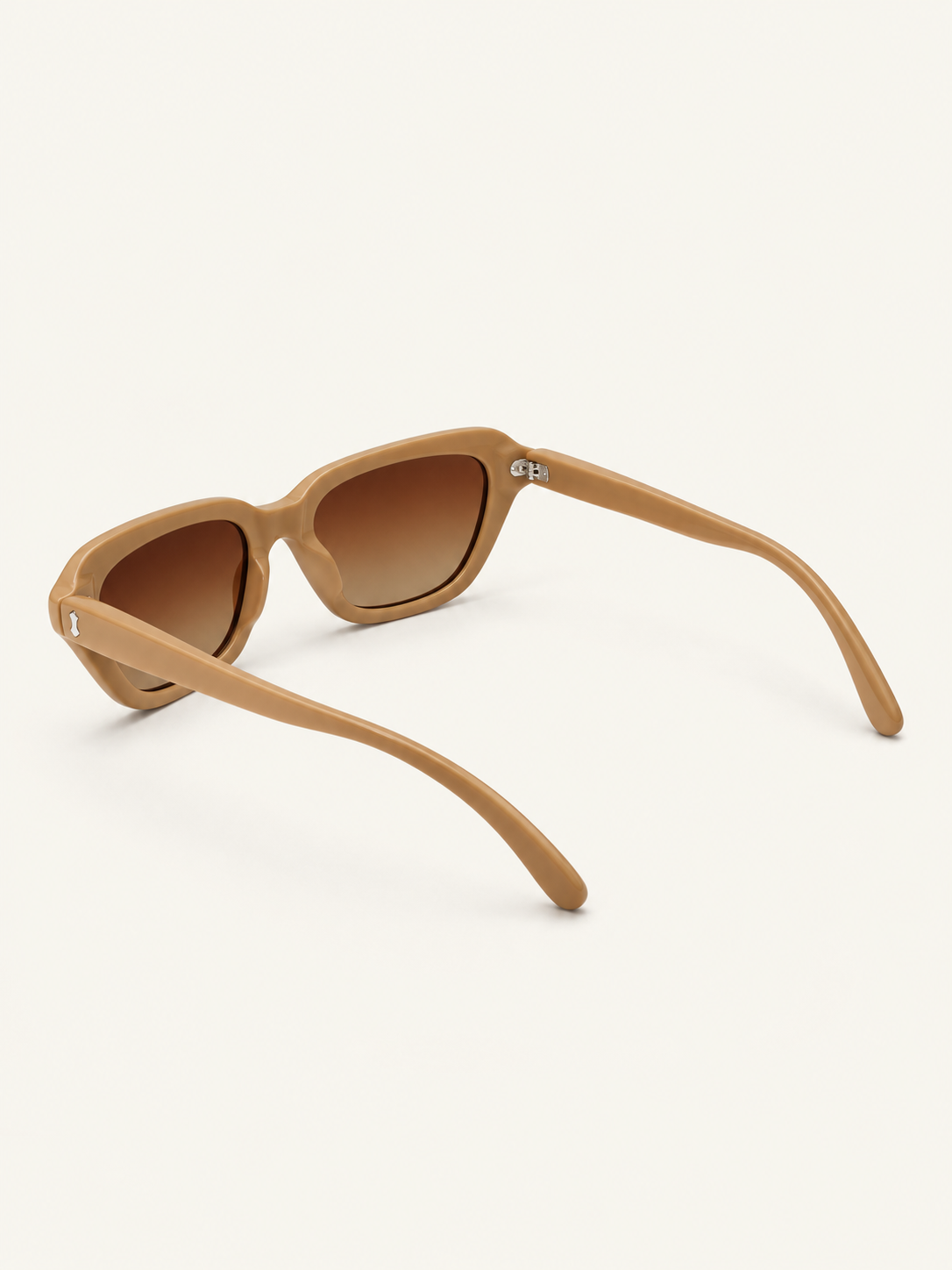 Gigi Sunnies — Nude, rear angle view